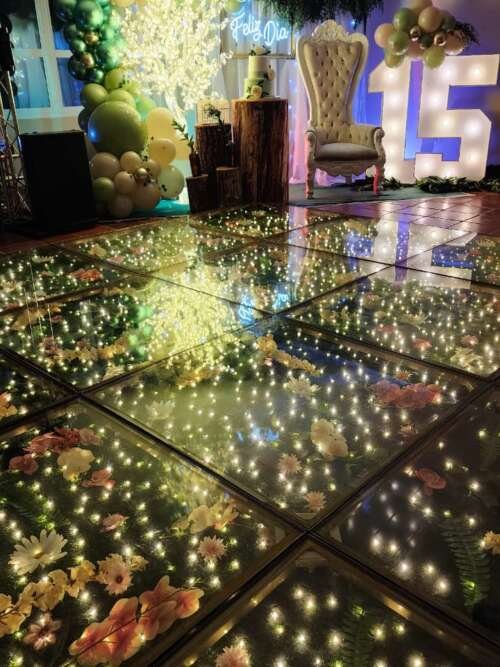 Alquiler de Pista de Baile Led Primavera vintage 4x3 - 12 m2 (40-50 invitados)